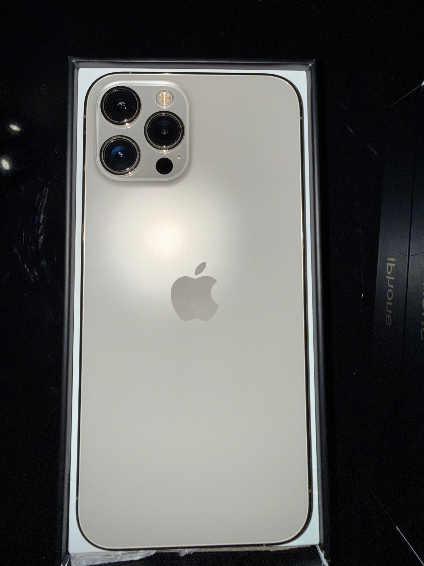 Iphone 12 pro Max 256gb (GOLD) giveaway